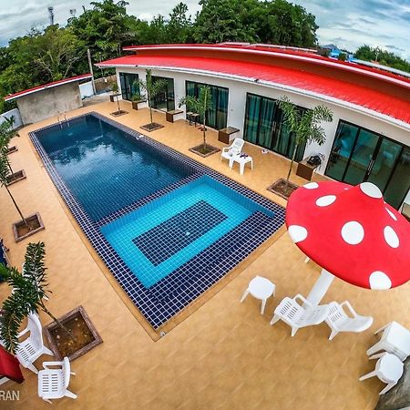 สุขสำราญรีสอร์ท หาดเจ้าหลาว จันทบุรี エクステリア 写真